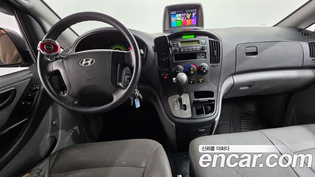 Hyundai Starex 2015 — photo 10