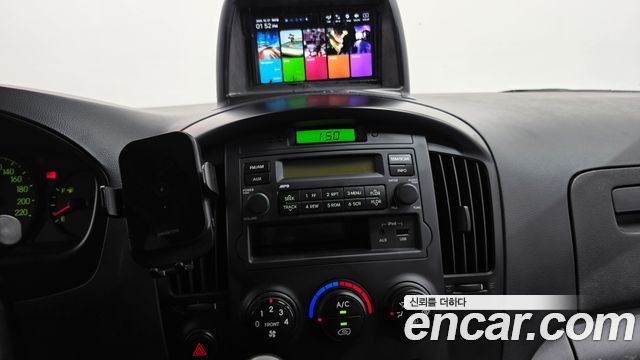 Hyundai Starex 2015 — photo 19