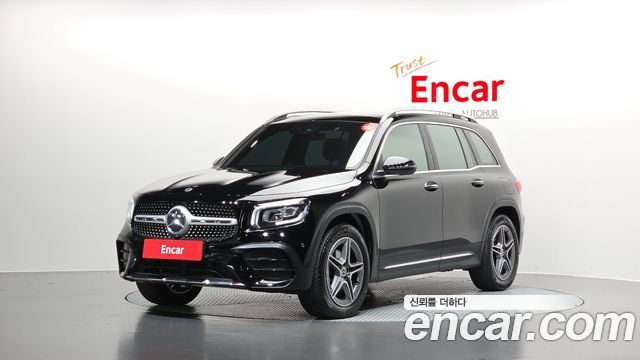 Mercedes-Benz GLB-Class 2021 — photo 1