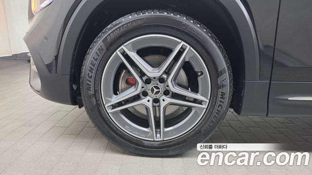 Mercedes-Benz GLB-Class 2021 — photo 5