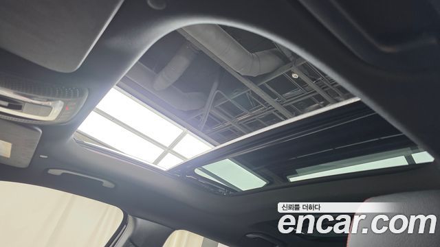 Mercedes-Benz GLB-Class 2021 — photo 22