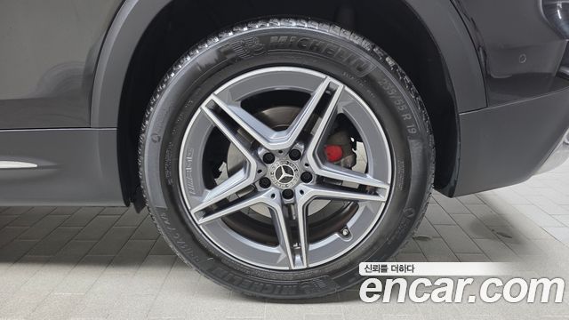 Mercedes-Benz GLB-Class 2021 — photo 7