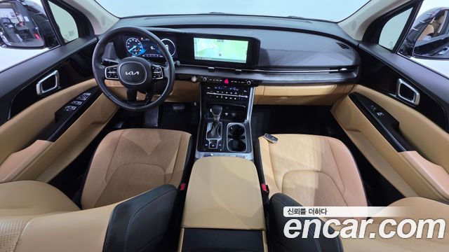 Kia Canival 2023 — photo 10