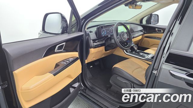 Kia Canival 2023 — photo 13