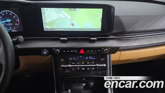 Kia Canival 2023 — photo 18
