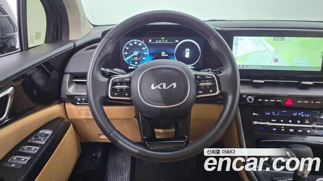 Kia Canival 2023 — photo 19