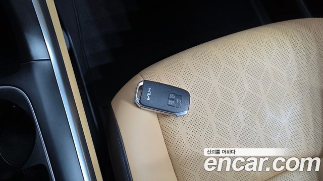 Kia Canival 2023 — photo 21