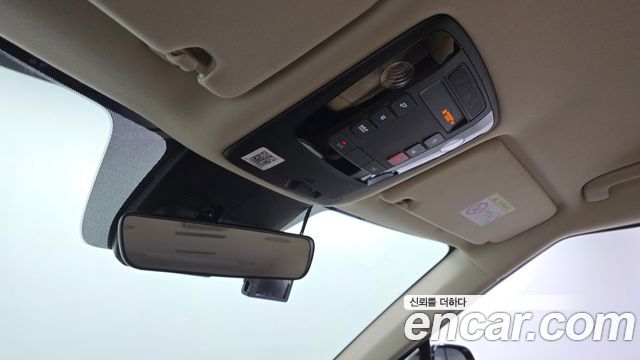 Kia Canival 2023 — photo 25