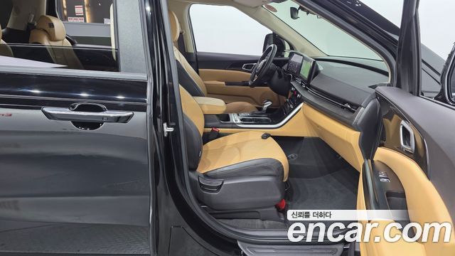 Kia Canival 2023 — photo 16