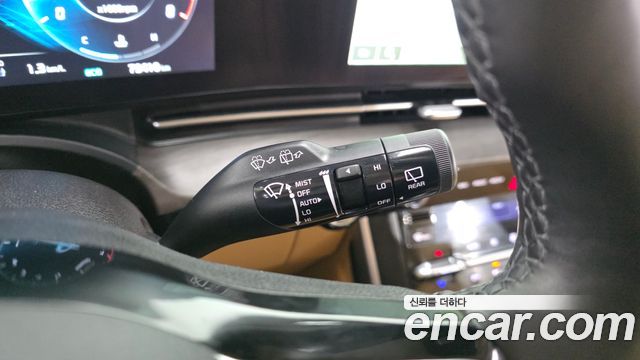 Kia Canival 2023 — photo 28