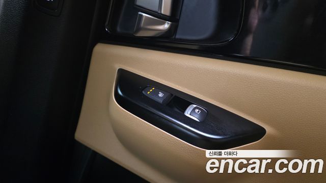 Kia Canival 2023 — photo 29