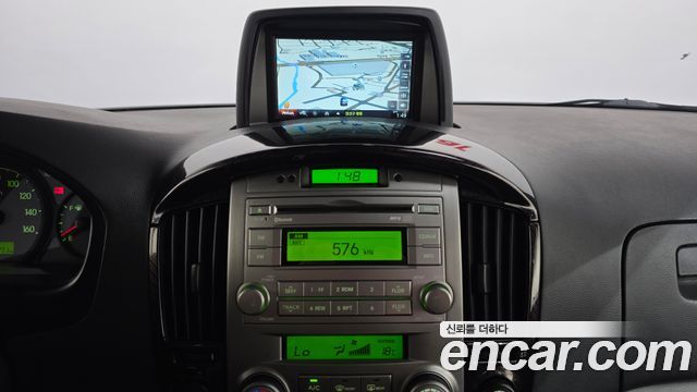 Hyundai Starex 2015 — photo 20