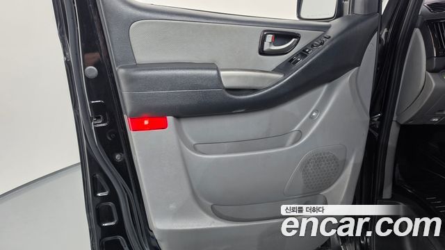 Hyundai Starex 2015 — photo 15