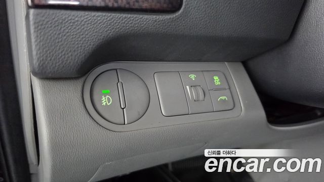 Hyundai Starex 2015 — photo 27