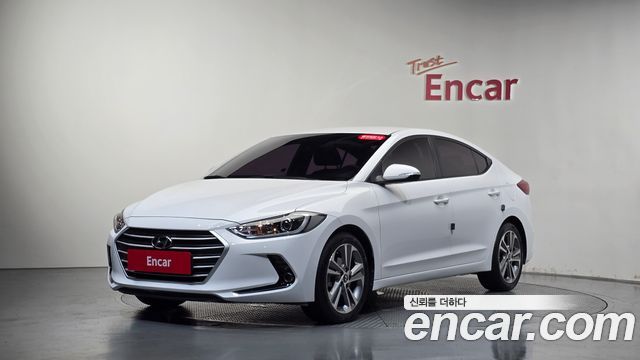 Hyundai AVANTE 2018 — photo 31