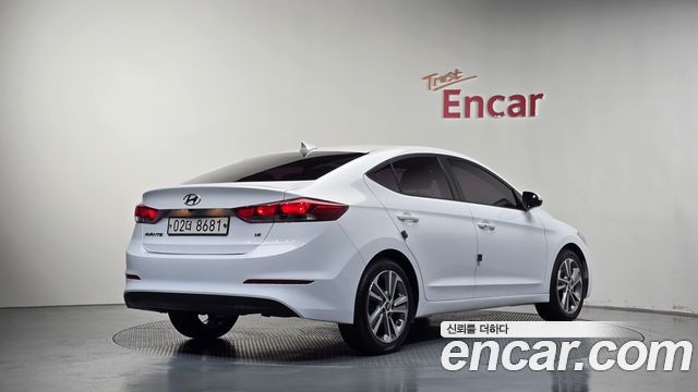 Hyundai AVANTE 2018 — photo 2