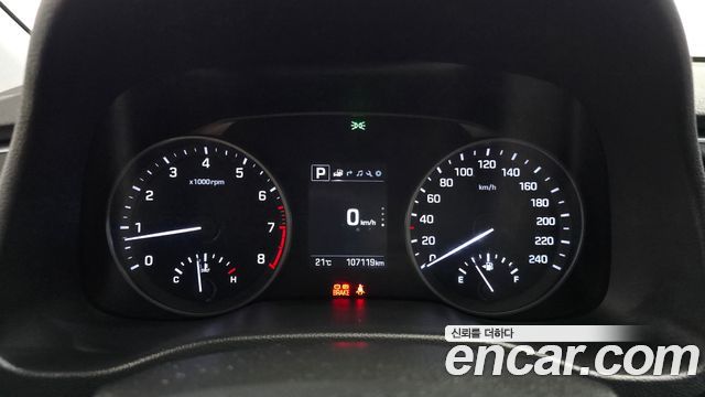 Hyundai AVANTE 2018 — photo 11