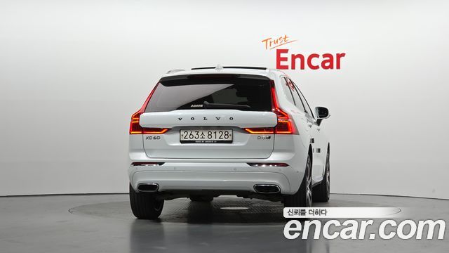 Volvo XC60 2020 — photo 4
