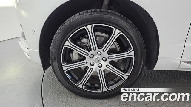 Volvo XC60 2020 — photo 5