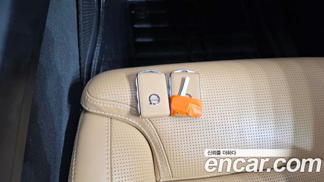 Volvo XC60 2020 — photo 23