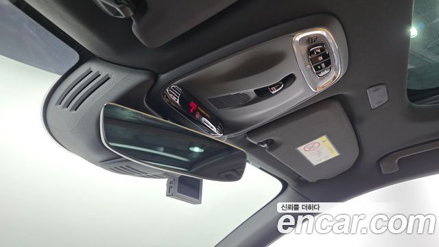 Volvo XC60 2020 — photo 28