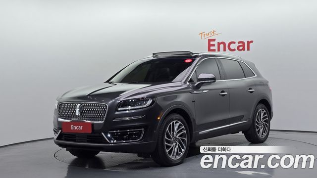 Lincoln Nautilus 2020 — photo 1