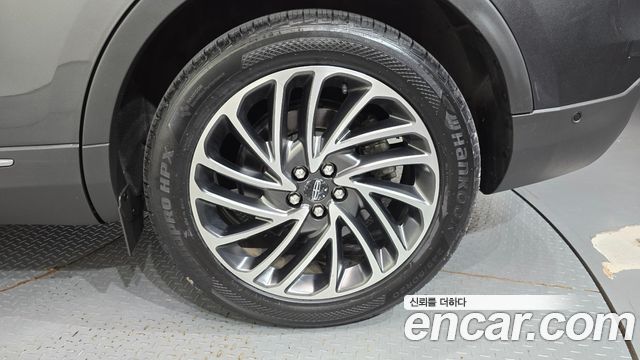 Lincoln Nautilus 2020 — photo 7