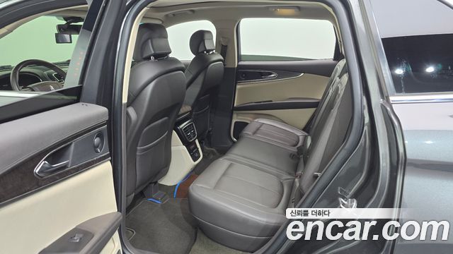 Lincoln Nautilus 2020 — photo 28