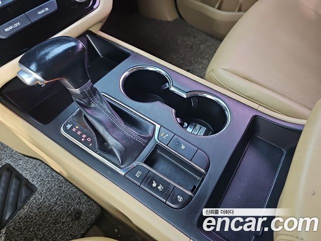 Kia Canival 2019 — photo 9