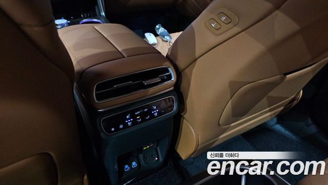 Genesis GV80 2024 — photo 28