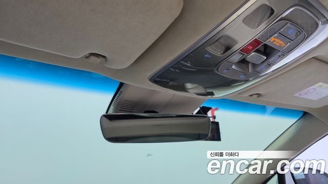 Genesis G80 2022 — photo 24