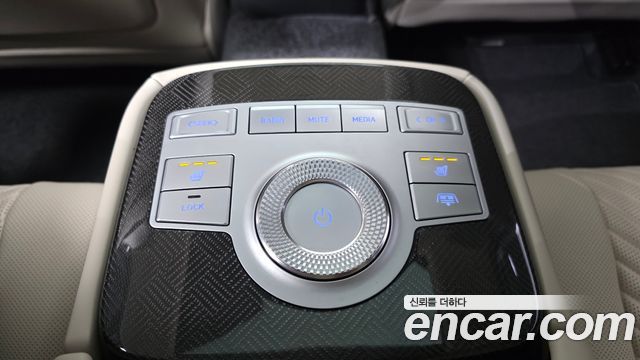 Genesis G80 2022 — photo 25