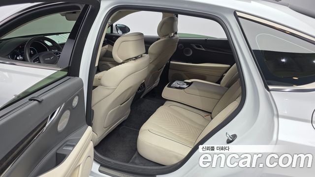 Genesis G80 2022 — photo 16
