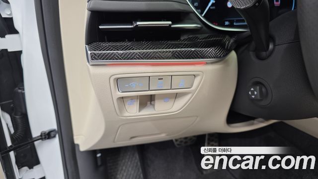 Genesis G80 2022 — photo 30