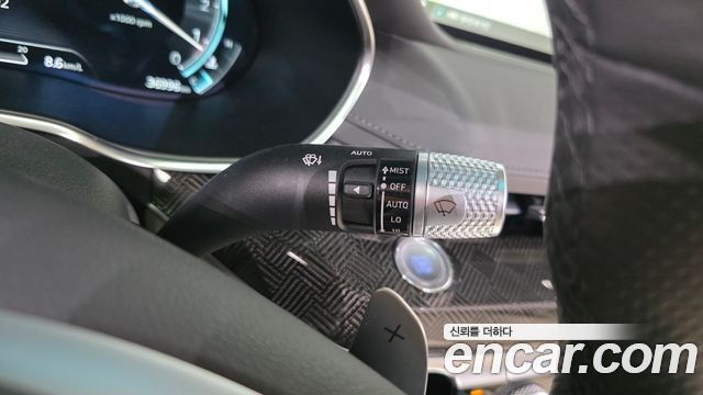 Genesis G80 2022 — photo 36