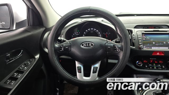 Kia Sportage 2011 — photo 12