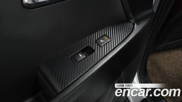 Kia Sportage 2011 — photo 18