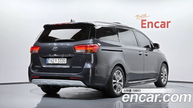 Kia Canival 2016 — photo 2