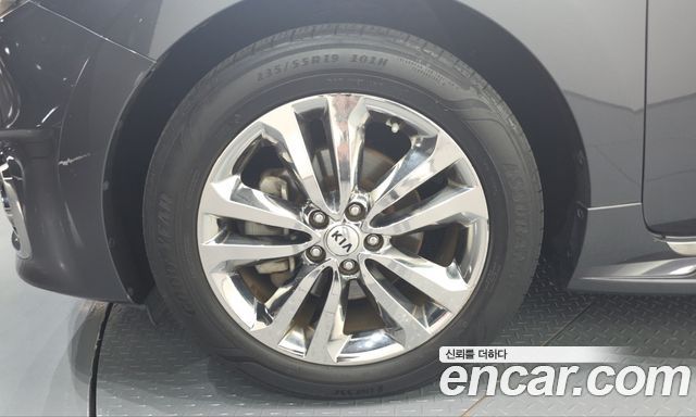 Kia Canival 2016 — photo 5
