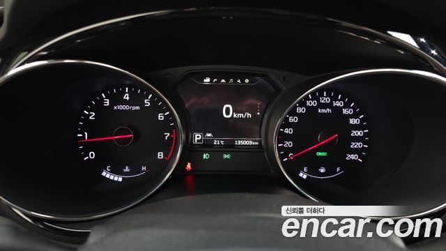 Kia Canival 2016 — photo 11