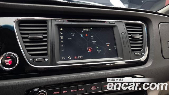Kia Canival 2016 — photo 20