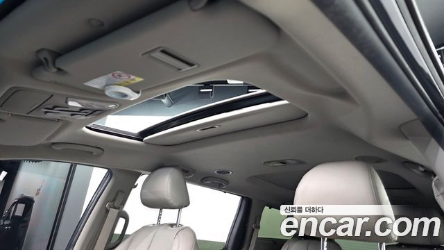 Kia Canival 2016 — photo 30