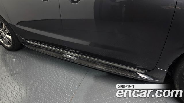 Kia Canival 2016 — photo 31