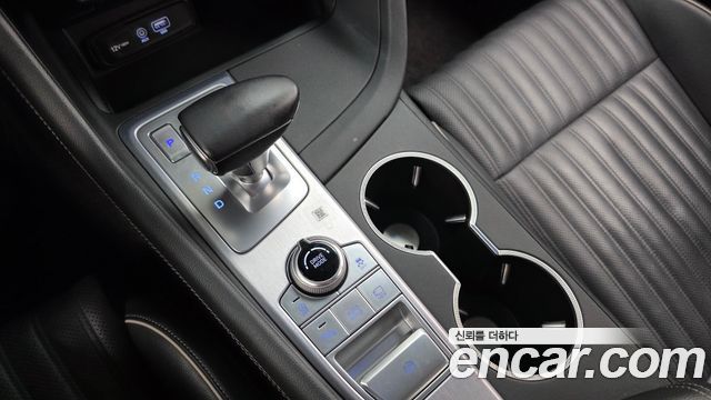 Genesis G70 2020 — photo 12