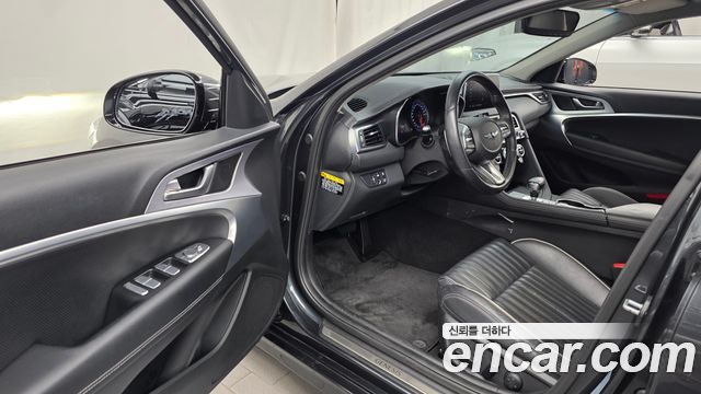 Genesis G70 2020 — photo 13