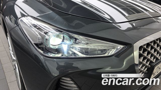 Genesis G70 2020 — photo 8