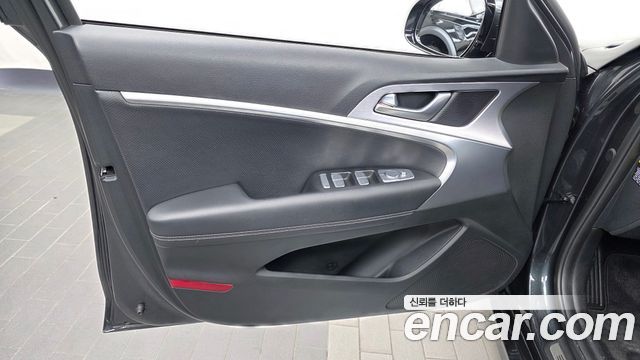 Genesis G70 2020 — photo 14