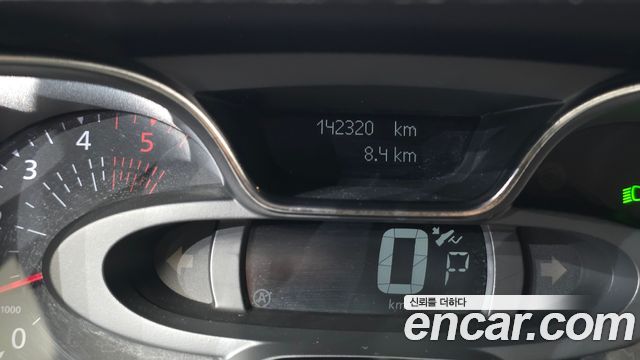 Renault Korea QM3 2019 — photo 11