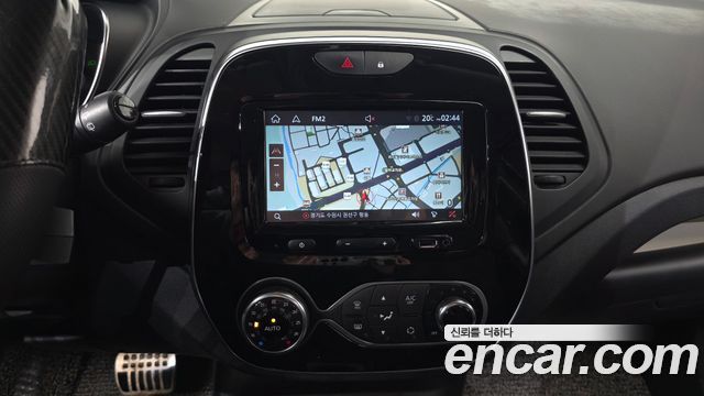 Renault Korea QM3 2019 — photo 19