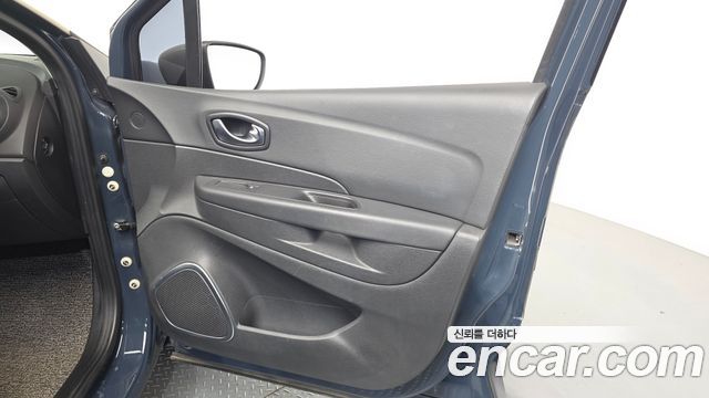 Renault Korea QM3 2019 — photo 14